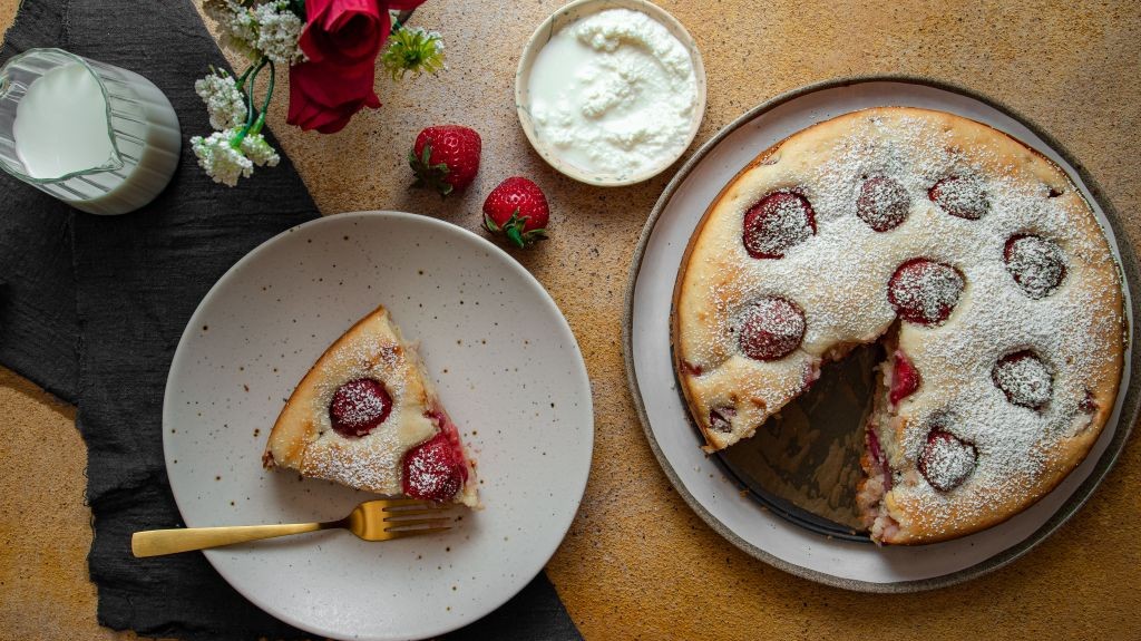 Strawberry Ricotta Cake